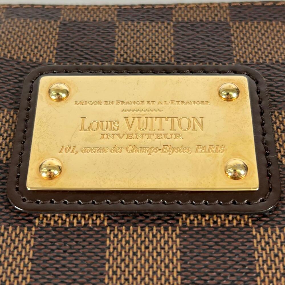 LOUIS VUITTON Brown Damier Canvas Pouch - Picture 11 of 16